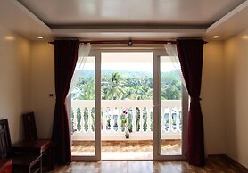 Phuong Binh House