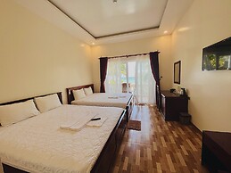 Phuong Binh House