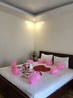 Phuong Binh House