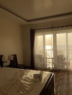 Phuong Binh House
