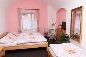 Mini Hotel Abraka