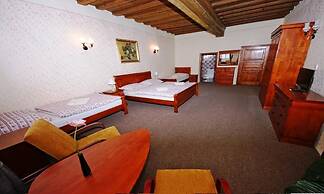 Mini Hotel Abraka
