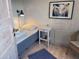 Stenrosgården logi
