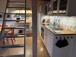 Stenrosgården logi