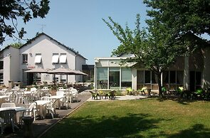 CRJS et Auberge de Jeunesse - Hostel