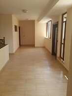 Fenesi Gardens Apartments