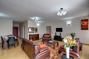 Fenesi Gardens Apartments