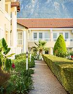 Larimar Suite Hotel