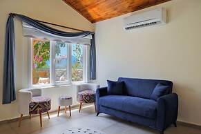 Larimar Suite Hotel