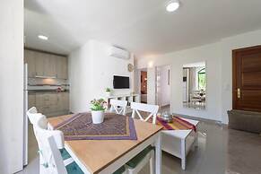 Billy's Puerto de Mogán Apartments by LIVVO