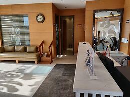 Hotel Maple Grand