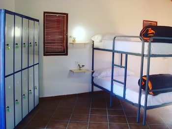 Albergue Turistico Cornalvo - Hostel