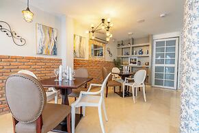 Hotel Boutique Adaz
