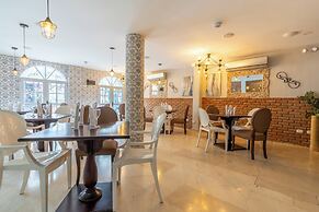 Hotel Boutique Adaz