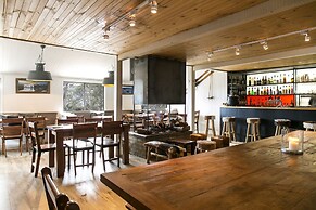 Feathertop Alpine Lodge