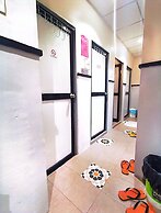 Sleepbox Hotel - Hostel