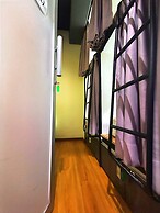 Sleepbox Hotel - Hostel