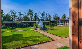 Treebo Lands End Beach Resort Morjim