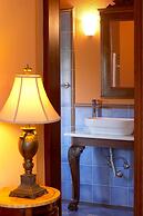 Kokkino Spiti Boutique Hotel