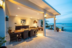 Villa Gumamela Bali