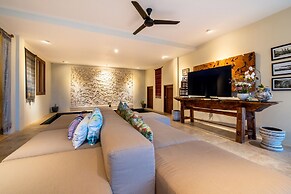 Villa Gumamela Bali