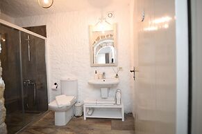 MAHZEN ALACATI BUTIK OTEL