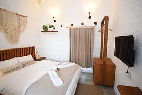 MAHZEN ALACATI BUTIK OTEL