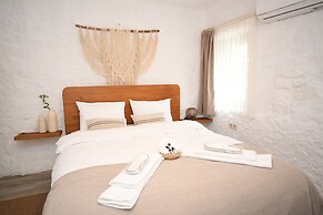 MAHZEN ALACATI BUTIK OTEL