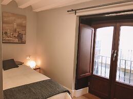 Apodaca Rooms