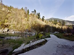 OYO 12271 Avenue Manali