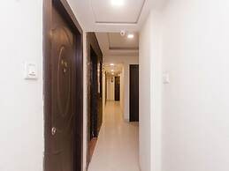 OYO 11855 Phoenix Hotel