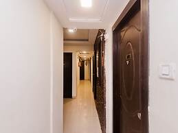 OYO 11855 Phoenix Hotel