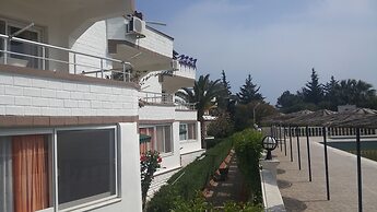 Altinkum Tatil Koyu