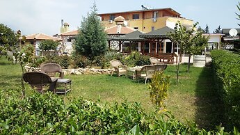 Altinkum Tatil Koyu