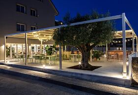 Apartamentos Dena
