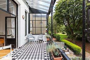 Philbeach Balcony- 2bed flat in Earls Ct