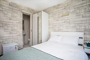 Station - Hostel