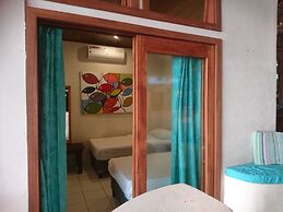 Casa Sirena Surf Lodge