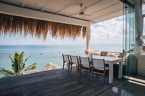 Mahi Mahi Villa & Suites