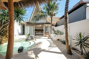 Mahi Mahi Villa & Suites