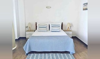 Grande Blue Suites with private bay
