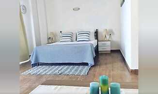 Grande Blue Suites with private bay