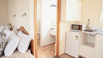 Tuki Tuki Motel