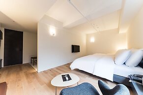 Hotel 498