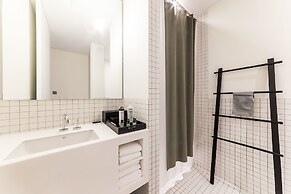 Hotel 498