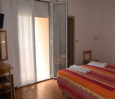 Albergo Larenzia