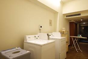 Metro Hotel - Howard Group