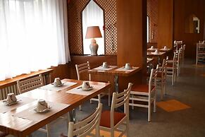 Hotel Continental - Contact Hotel