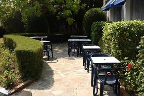 Hotel Continental - Contact Hotel