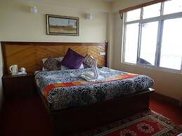 Hotel White Yak